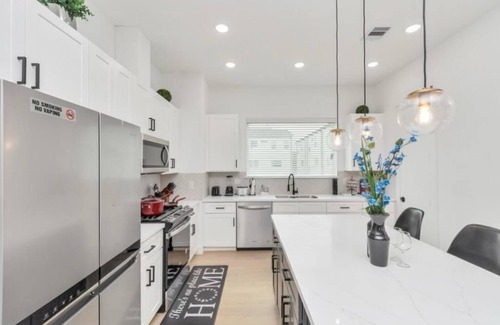 South Central Houston Maison | Charming 3-bedroom house with AC, WiFi in wonderful Houston