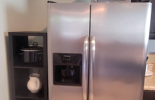 Roanoke Maison | Charming 3-bedroom house in Roanoke with fitness area, lots of space. Sleeps 6