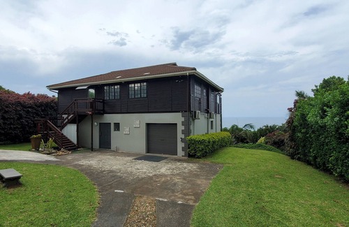 Elysium Maison | Charming 3-bedroom house with AC and WiFi in lovely s coast, fantastic sea views