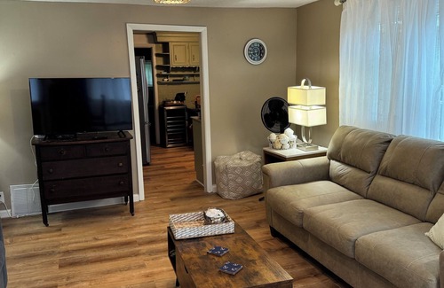 Lake Erie Beach Maison | Charming 3-bedroom house with WiFi, spacious yard and close to Lake Erie Beach!
