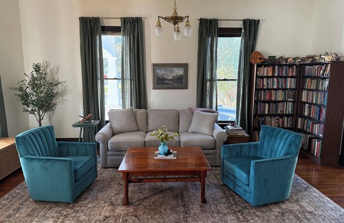 Cuero Maison | Charming 3-bedroom house with WiFi and AC in Cuero