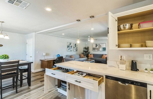 Raisin Maison | Charming 3-bedroom house with wifi, AC and smart tvs in every room