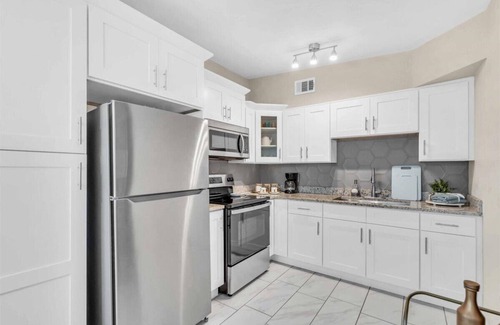 Tampa Maison | Charming 3-bedroom house in fabulous Tampa. just minutes from Busch Gardens
