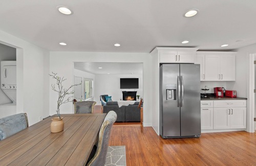 Amherst Maison | Charming 3-bedroom newly renovated house located in the Village of Amherst