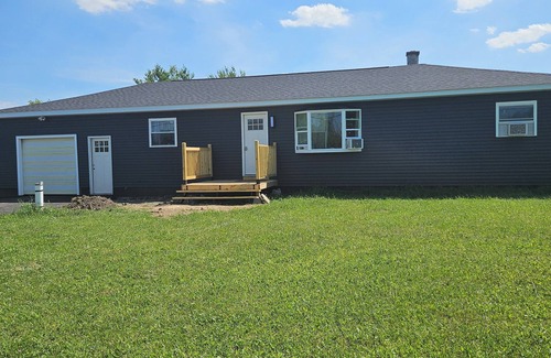 Westmoreland Maison | Charming 3-bedroom ranch house in enchanting Westmoreland .