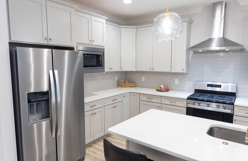 Auburn - Opelika Maison | Charming 3-bedroom Townhome Kid-Friendly, Auburn