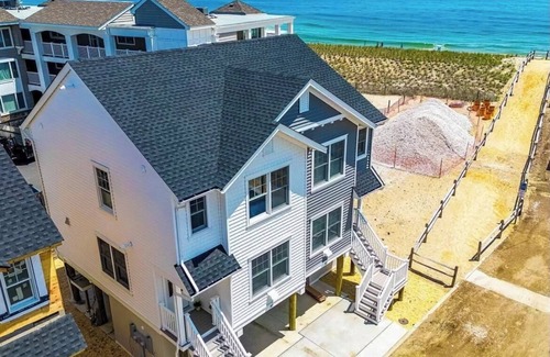Mantoloking Maison | Charming 3-bedroom house with WiFi, AC in fabulous Mantoloking