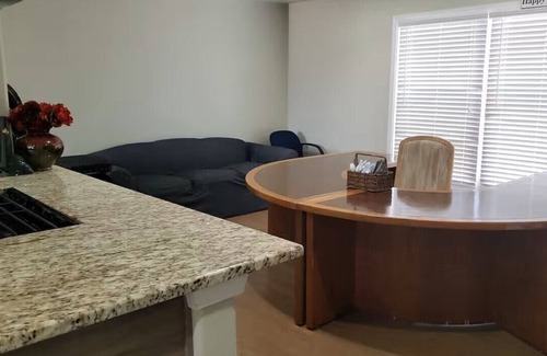 Central Oklahoma City Maison | Charming 3-bedroom house in brilliant Oklahoma City with AC, WiFi