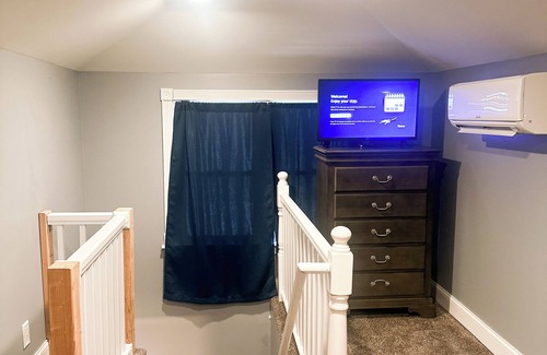Reynoldsburg Maison | Charming 3-bedroom house in Reynoldsburg with Large Yard, WiFi, and pet friendly