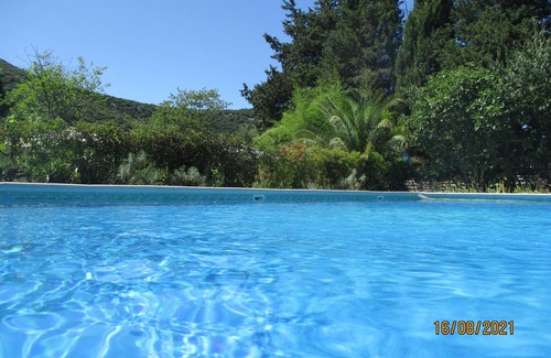 Sauve Cottage | Charming 3 bedroomed cottage for 5, garden & pool WIFI