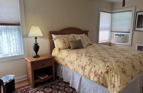 Dayton Maison | Charming 3 BR 2 Bath in historic Dayton. Exclusive and ready for your visit!