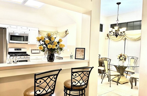 Pasadena Maison | Charming 3-BR Home in Pasadena near highways, industry, shopping