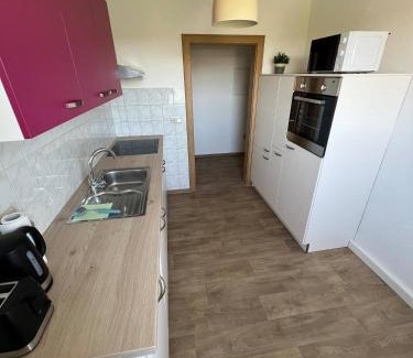 Gross-Sarchen Appartement | Charming 3-Room Apartment in Hoyerswerda, Lusatian Lake District