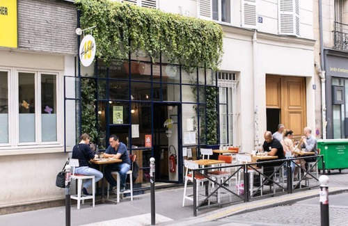 Porte-Saint-Martin Appartement | Charming 3 room apartment near Canal Saint-Martin