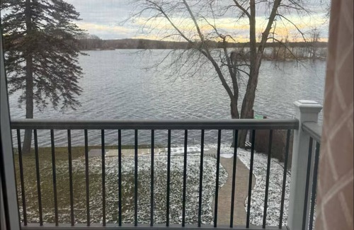 White Lake Maison | Charming 3-bedroom house in peaceful White Lake Township on Pontiac Lake
