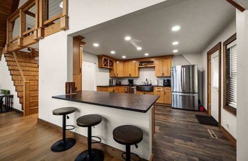 Skaneateles Maison | Charming 3BR/2BA Retreat | Pond | Fire Pit | Pets