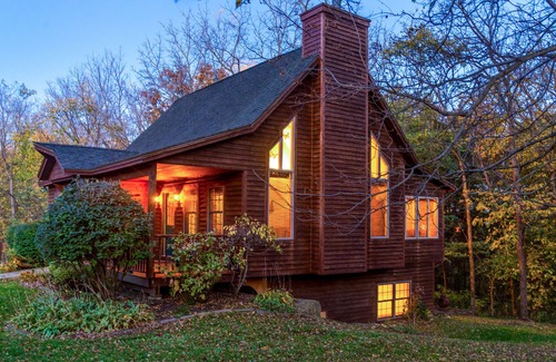 The Galena Territory Maison | Charmant 3BR / 3BA avec bain à remous, cheminée et table de billard