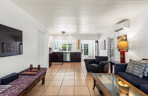 Bay Point Maison | Charming 3BR canal home close to Key West with kayaks, bikes and park access.