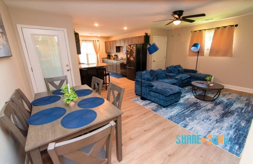 Jacksonville Maison | Charming 3BR Family Stay | Fenced Yard & Streaming TV