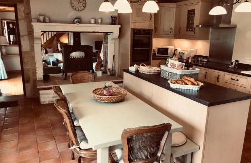 Sainte-Soline Maison | Charming 4-bed 3 bath farmhouse barn conversion