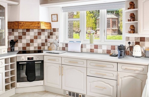 Epping Maison | Charming 4-Bed Home in Epping
