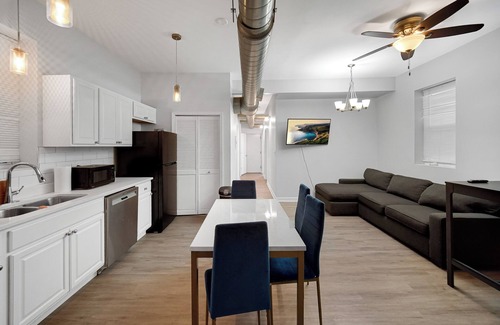 Lower West Side Appartement | Charming 4-bedroom apartment in pilsen