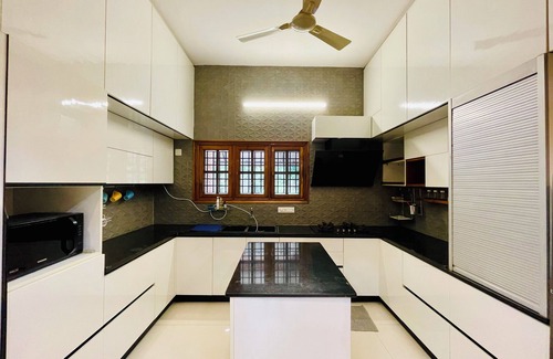 Tirupati Maison | Charming 4-bedroom bungalow with WiFi and AC in Tirupati