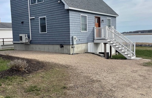 Biddeford Pool Maison | Charming 4-bedroom cape on Hills Beach Road