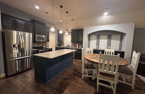 Little Elm Maison | Charming 4-bedroom house with Greenbelt views in Oak Point