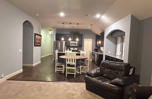 Little Elm Maison | Charming 4-bedroom house with Greenbelt views in Oak Point