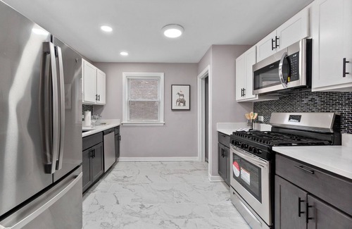 Calumet Heights Maison | Charming 4-bedroom house with WiFi and AC in lovely Chicago