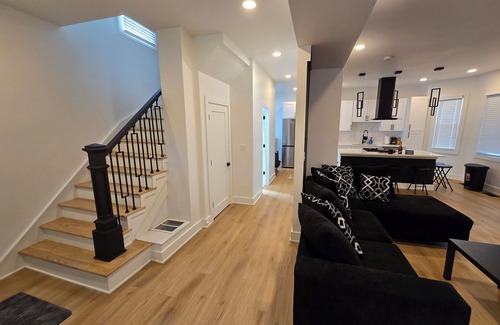 Chatham Maison | Charming 4-bedroom house with WiFi, AC in superb Chicago Chatham