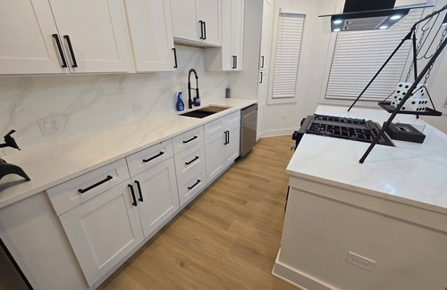 Chatham Maison | Charming 4-bedroom house with WiFi, AC in superb Chicago Chatham
