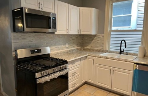 South Shore Maison | Charming 4-bedroom house with AC and WiFi in fabulous Chicago