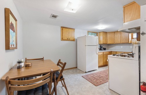 Downtown Omaha Maison | Charming 4-bedroom house 2 bath house - 10 minutes from CWS in welcoming Omaha
