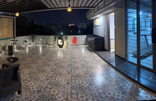 Shyam Nagar Villa | Charming 4-bedroom villa with fitness room and WiFi in enchanting Jaipur