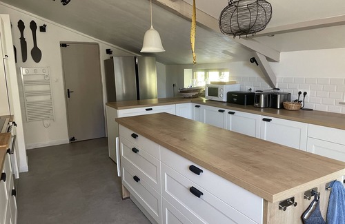 Touffailles Maison | Gîte de charme 4* privatisé Piscine&jacuzzi 11 chambres/10 salle de bains