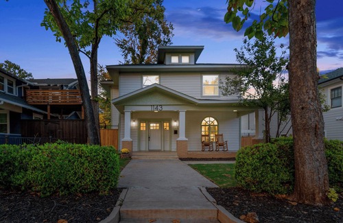 Kessler Maison | Charming 4BR | Deck + Pets OK I Bishop Arts