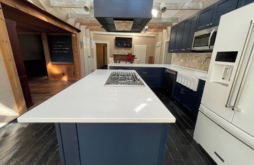 Apex Cottage | Charming 4BR Historic Home With Scenic Views