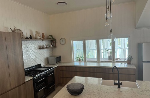 New Farm Maison | Charming 4BR home in affluent New Farm with Pool and Parking