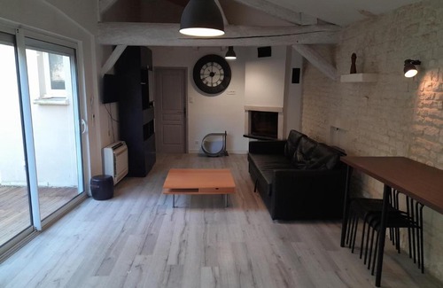 Croix Chapeau Maison | Charming 5-Bedroom House in Croix-Chapeau, La Rochelle, France