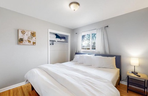 Virginia Village Maison | Charming 5 King Spacious House