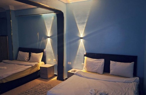 Al Haram Hôtel | Charming 9-bedroom hotel with AC, WiFi in peaceful Giza Governorate