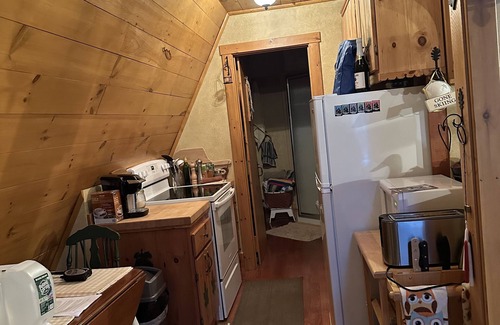 Hancock Cabine | Charming A-Frame Near all the Best parts of the Berkshires!