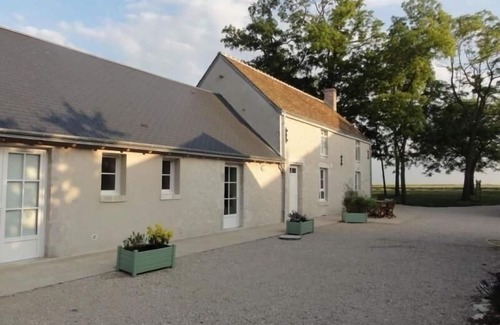 Cravant Cottage | Gîte tranquille avec jardin près de la Loire à vélo, labellisé Tourisme et Handicap