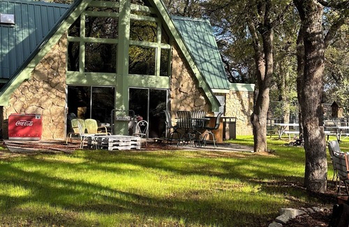 Roanoke Maison | Charming Aframe 4-bedroom Ranch house with AC and WiFi in wonderful Roanoke