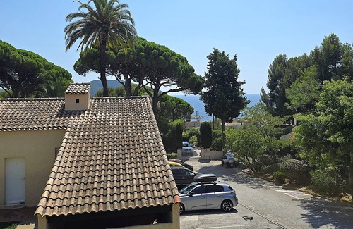 Les Lecques Appartement | CHARMING AIR-CONDITIONED STUDIO WITH SEA VIEW
