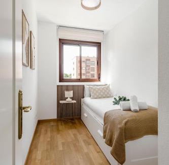Rejas Appartement | Charming Airport IV