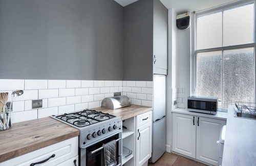 North Berwick Appartement | Charming and comfortable apartment, centrally located with easy parking access. Sleeps 4