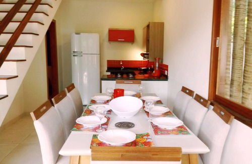 Jabaquara Maison | Charming and cosy, near the beach, 3 suites, near old town, pool, BBQ, WiFi, Netflix